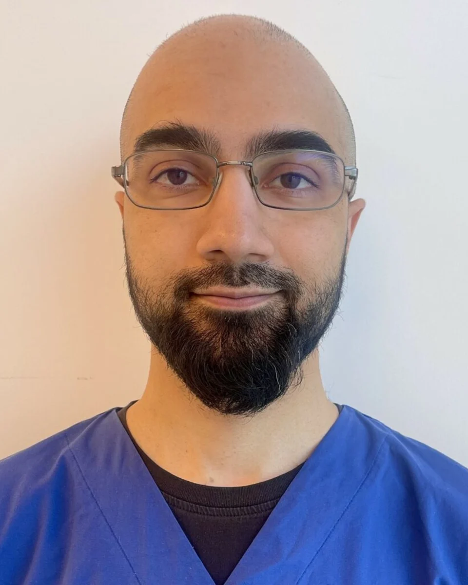 Tannlege Muzafar Amin ved Ullensaker Tannlegesenter